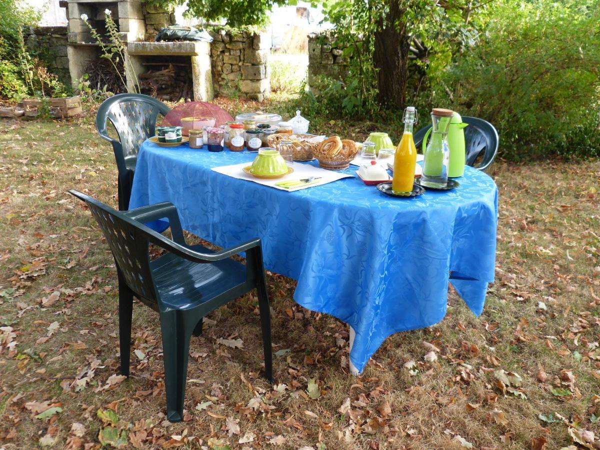 Bed and Breakfast L'Echappée Belle Périgord à Cercles Extérieur photo