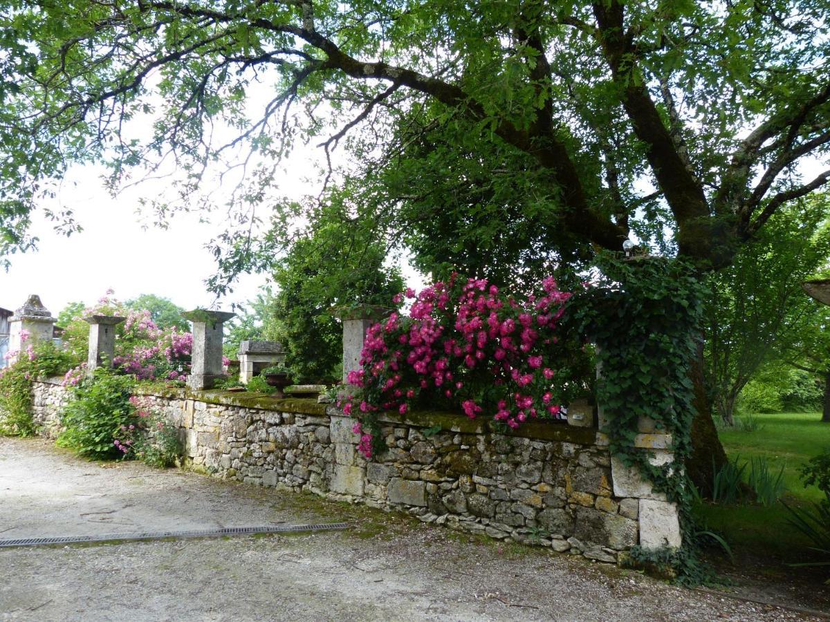 Bed and Breakfast L'Echappée Belle Périgord à Cercles Extérieur photo
