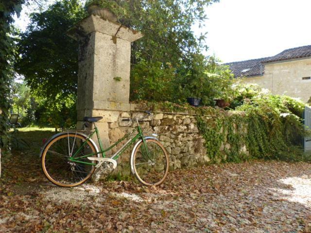 Bed and Breakfast L'Echappée Belle Périgord à Cercles Extérieur photo